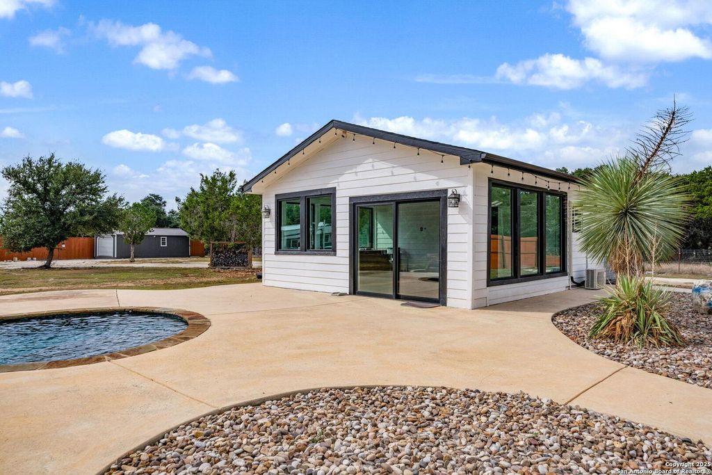 Property photo 37